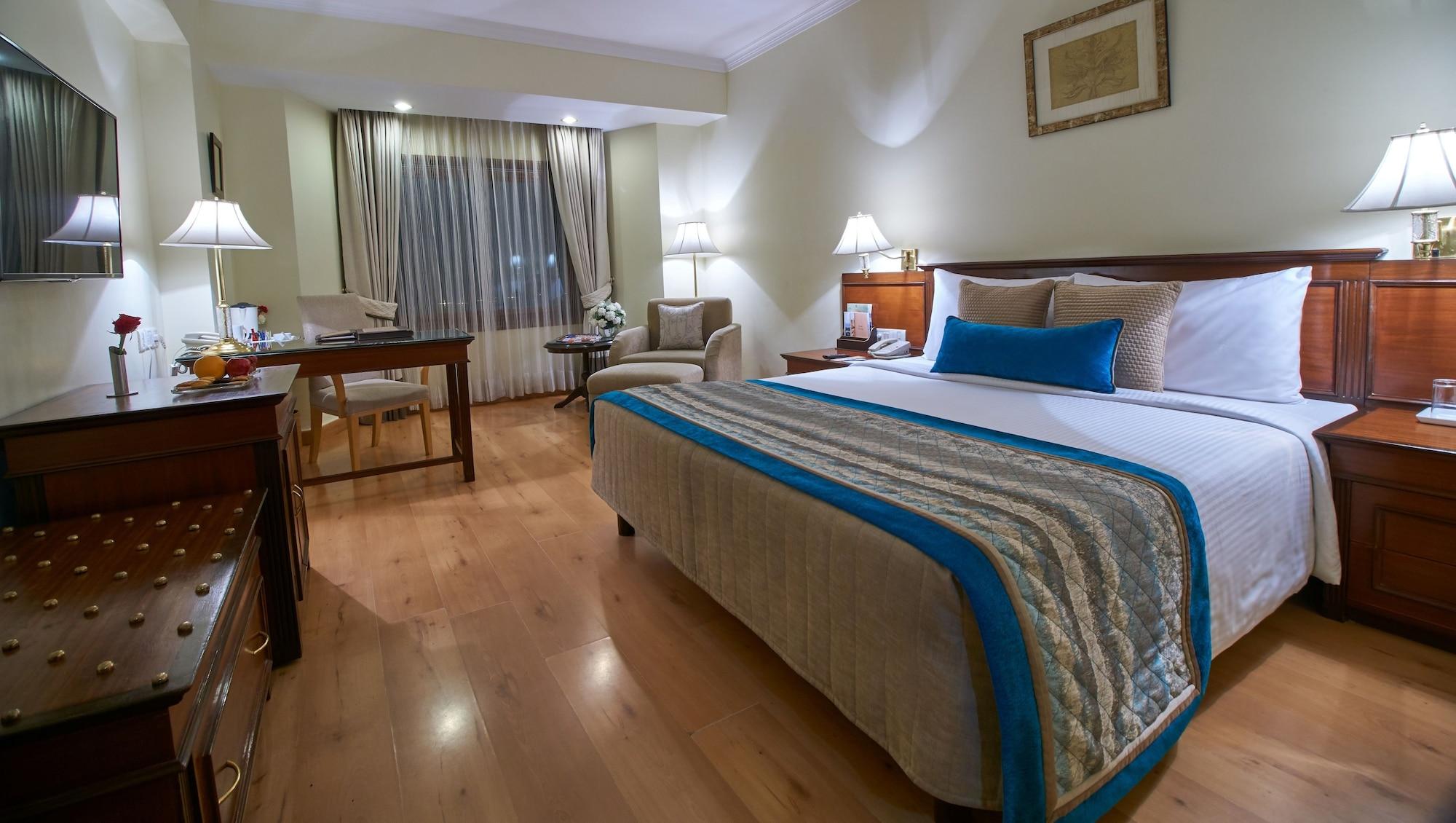 Jaypee Vasant Continental Hotel New Delhi Luaran gambar A room at the Taj Bengal