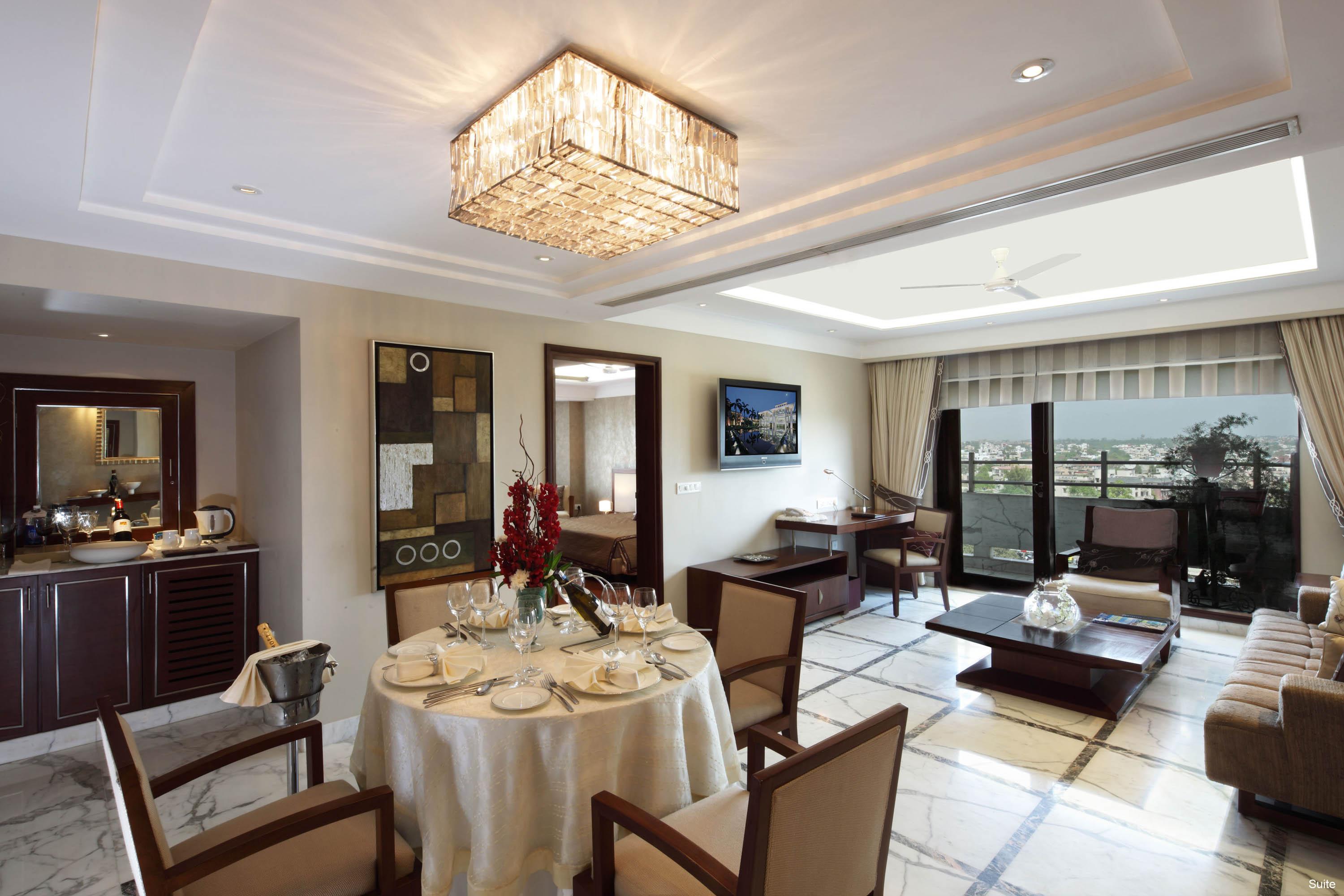 Jaypee Vasant Continental Hotel New Delhi Luaran gambar A suite at the Taj Mahal Palace, Mumbai