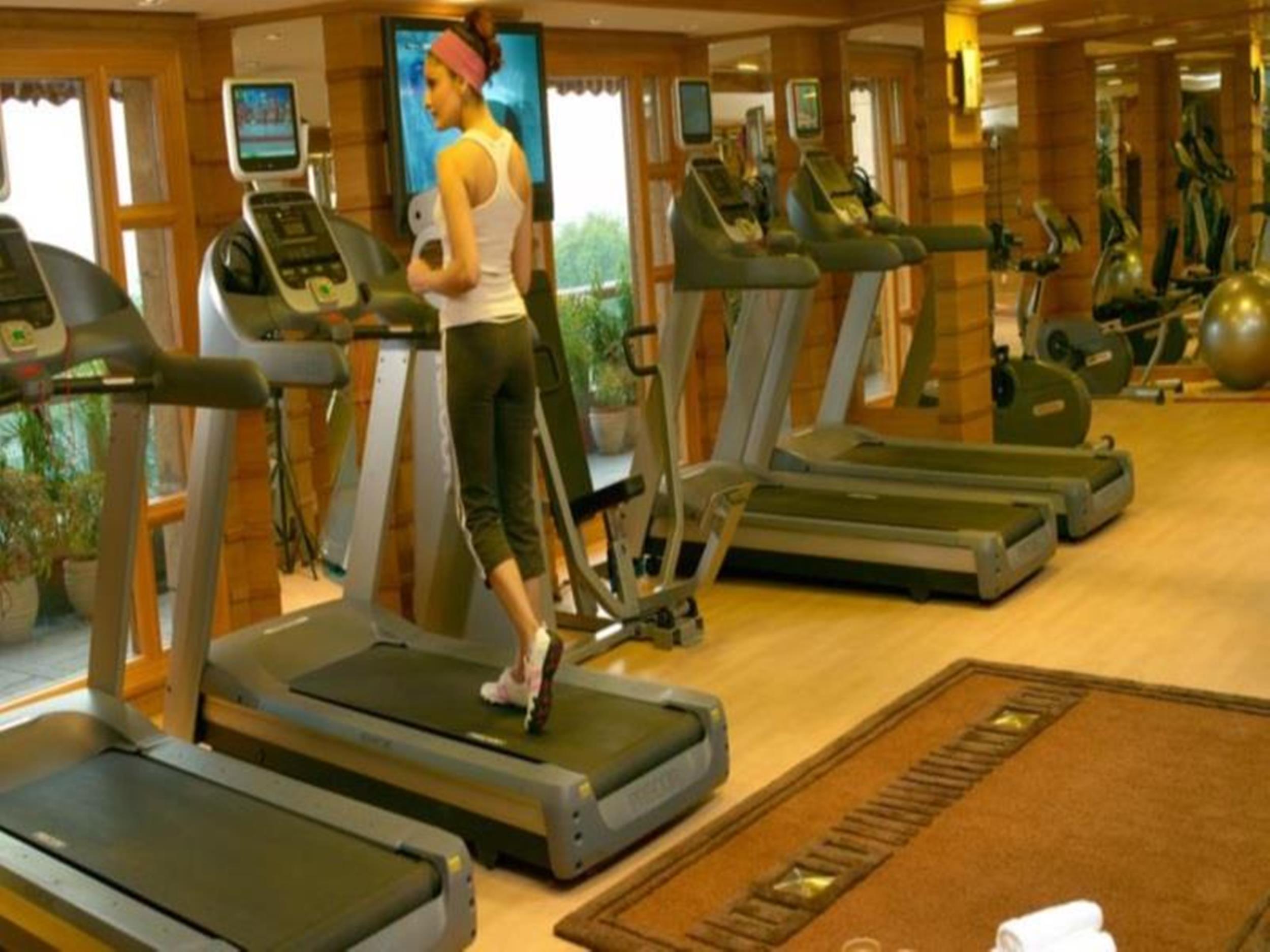 Jaypee Vasant Continental Hotel New Delhi Luaran gambar A treadmill