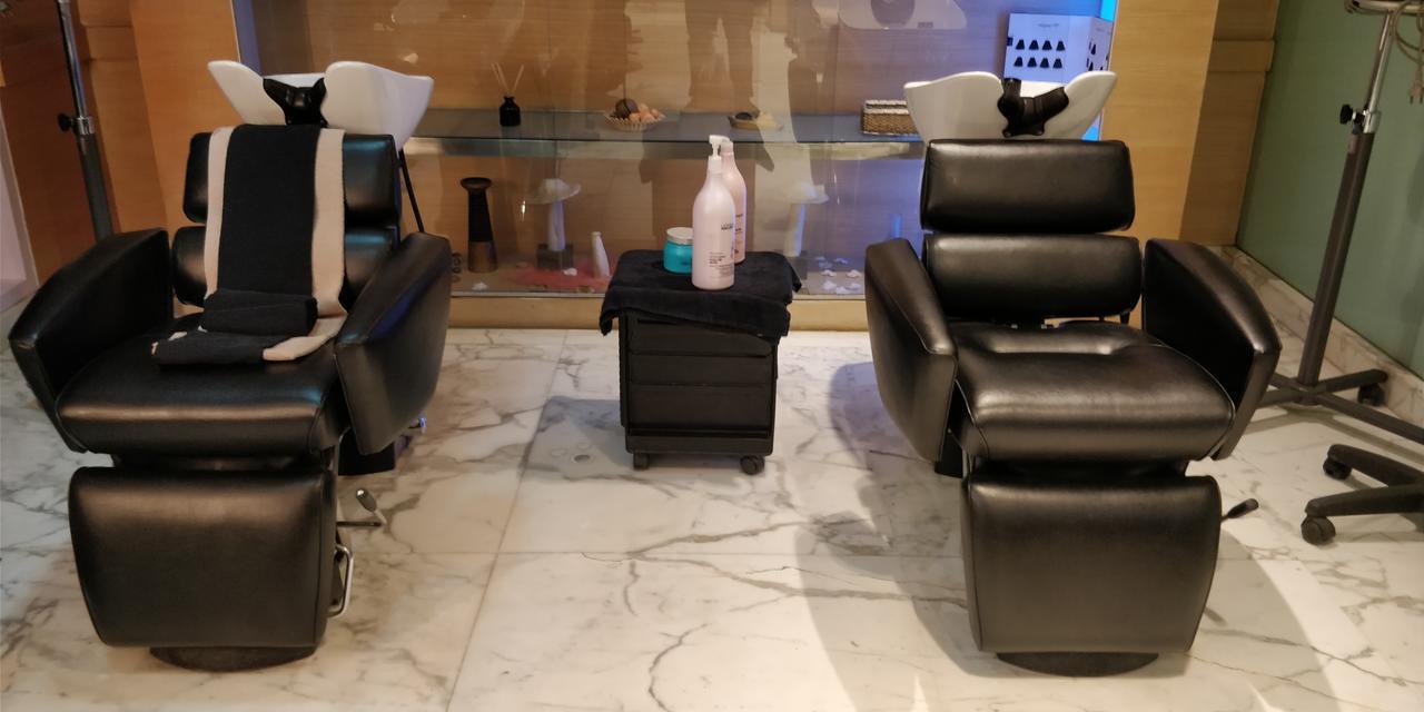 Jaypee Vasant Continental Hotel New Delhi Luaran gambar Hair salon in Athens, Greece